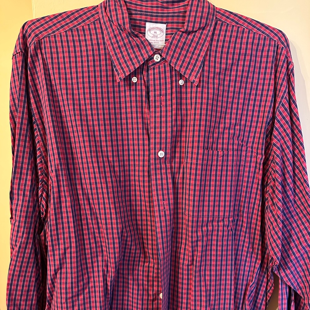 Like New! Brooks Brothers checked dress shirt